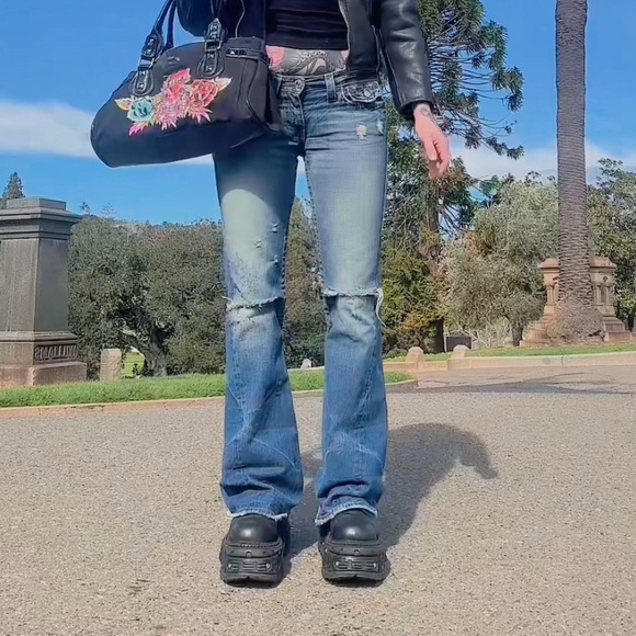 vintage y2k true religion joey destroyed medium low rise flares 28 - Picture 2 of 7